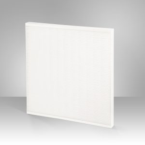 Deep Pleat in white
